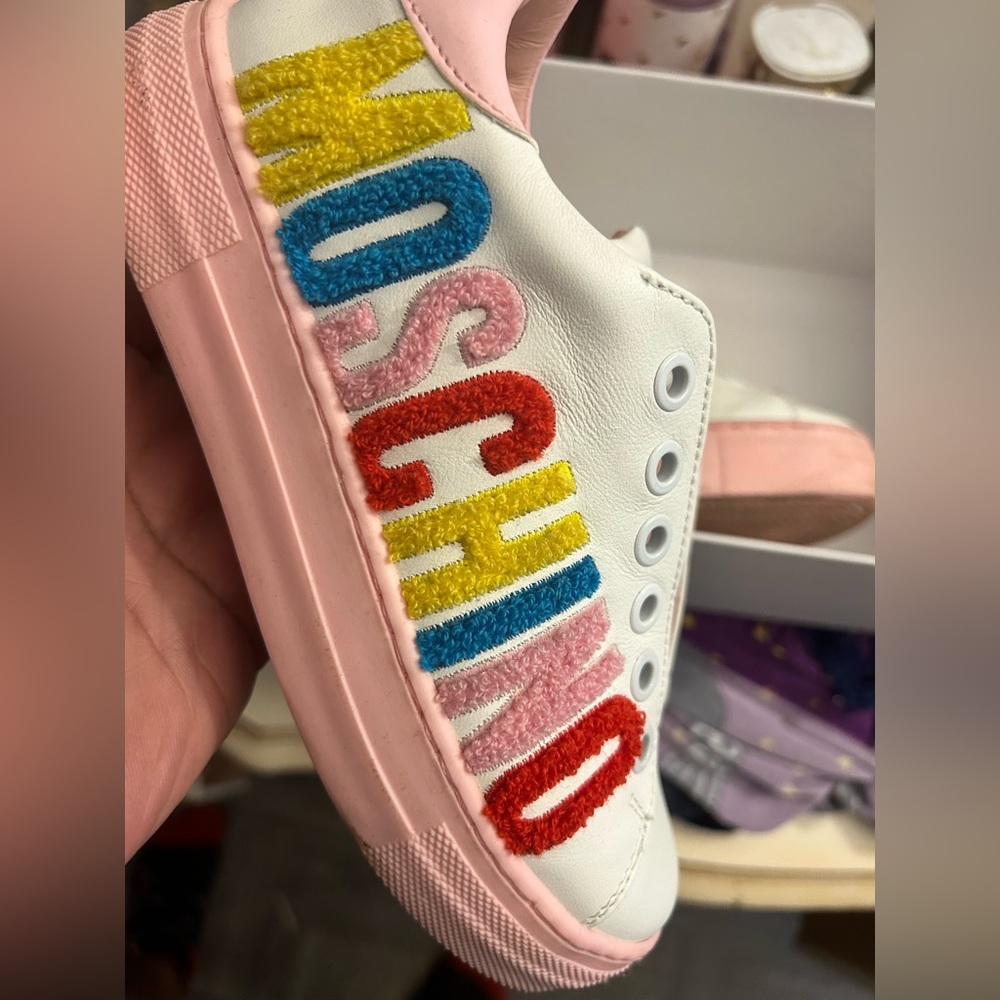 Moschino sneakers for little girl